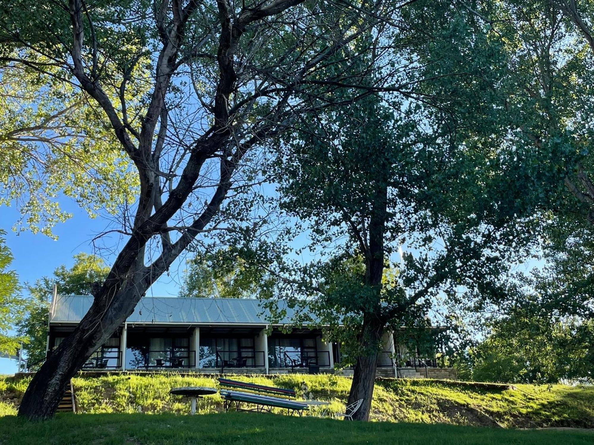 At The River Guest House Kroonstad Eksteriør bilde